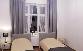 Guest Room Rowna